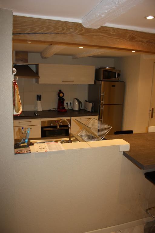 Des Dix Vins Apartment *